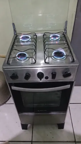 Vendo esse fogão não é eletrico