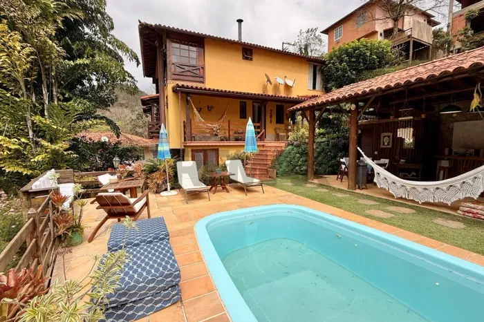 VENDA - CASA DE CONDOMÍNIO - 4 SUÍTES - ITAIPAVA PETRÓPOLIS RJ
