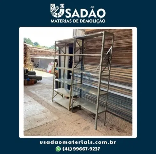 Estantes de Aço