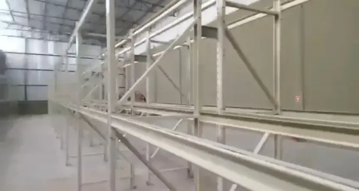 Porta Palete usado - Montante com 3,50m e longarinas com 2,30m últimas unidades!