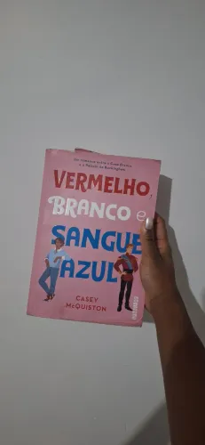 Vermelho, Branco e Sangue Azul