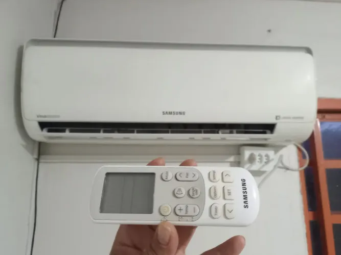 Ar condicionado 