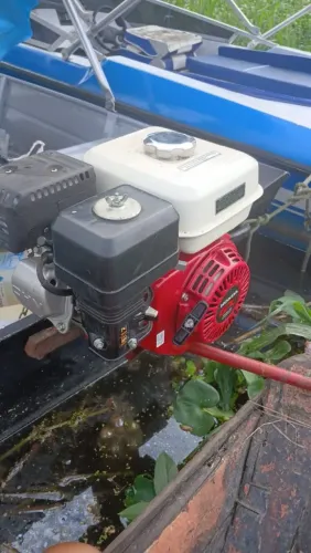 Bote de alumínio de 5 metros