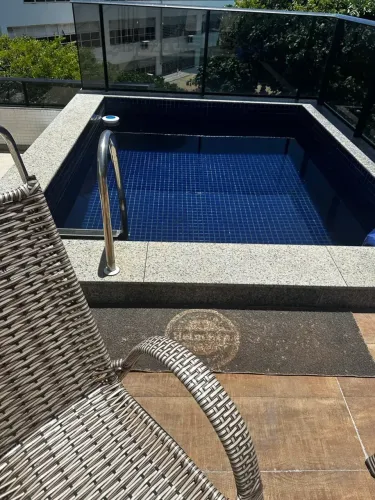 Alugo Cobertura Duplex, 2/4 , Mobiliada em Ondina