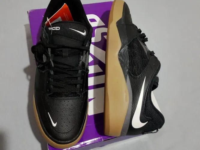 Tênis Nike SB Ishod