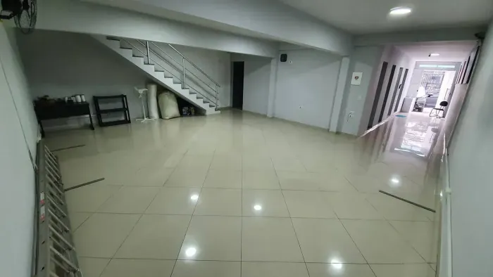 Sobrado Comercial Reformado à Venda no Planalto Paulista  180 m² e 6 Vagas