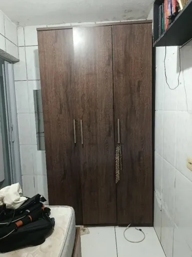 VENDO GUARDA ROUPA USADO