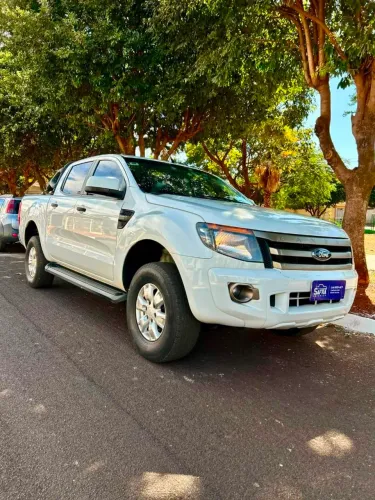 Ford Ranger XLS 2.5 16V 4X2 CD Flex 2013