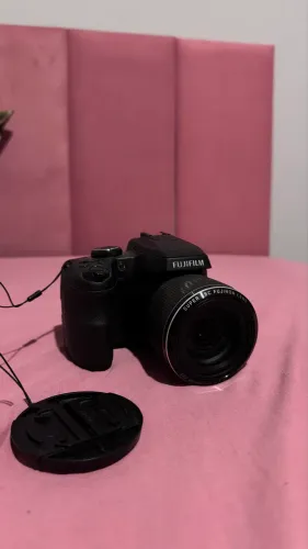 Vendo Câmera Fujifilm FinePix SL1000 16MP Superzoom 50x