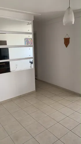 Quarto em frente a UNIT