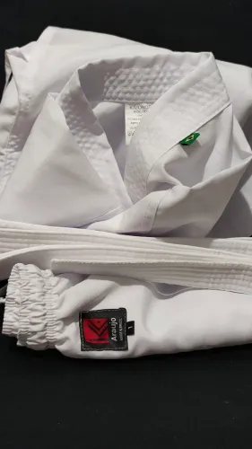 Kimono infantil para karatê