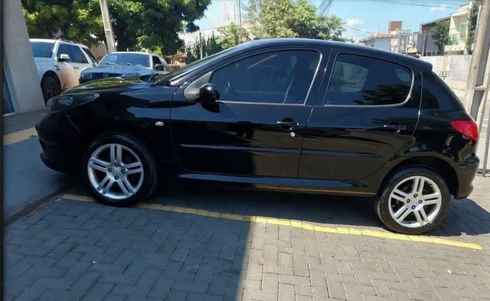 Vendo 4 rodas Peugeot Aro 17 com pneus 205/45 R17