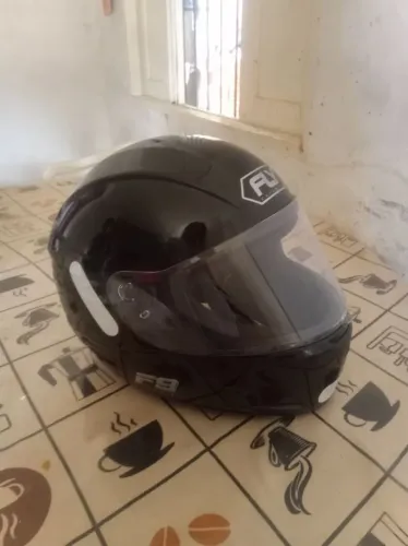 capacete novo