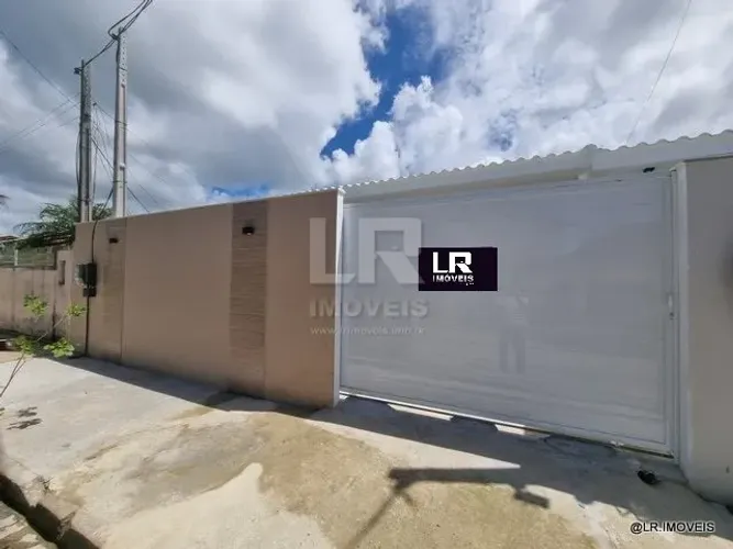 Moderna e espaçosa: Com ambientes integrados e o quintal perfeito para lazer *S12