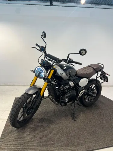 TRIUMPH SCRAMBLER 400X