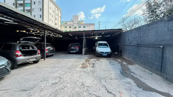 LOTE 360 m² DE ESQUINA - OPORTUNIDADE ÚNICA NO BAIRRO PADRE EUSTAQUIO - BELO HORIZONTE - M