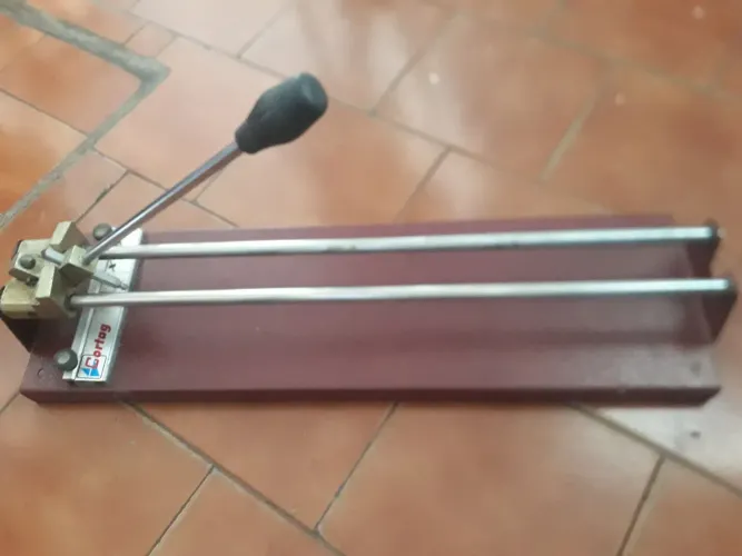 Cortador de Piso e Azulejo Cortag XT50