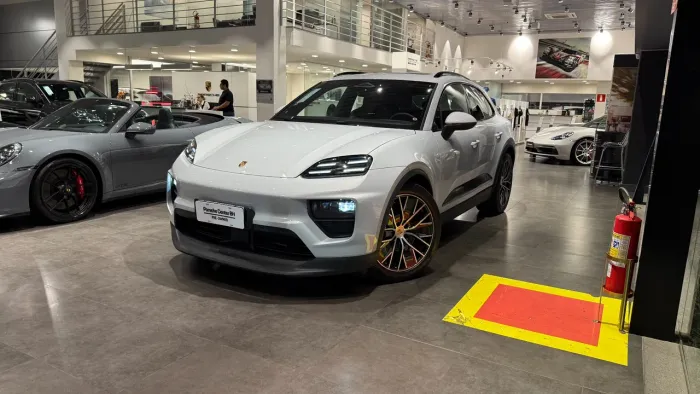 Porsche Macan 4 (elétrico) 2025