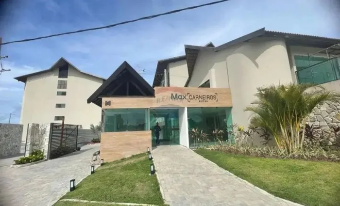 FLAT NA PRAIA DOS CARNEIROS COM MEZANINO