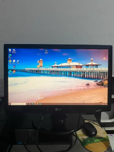 Monitor de 22 polegadas full HD