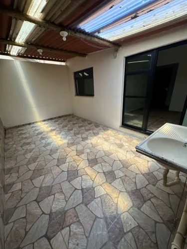 Alugo apartamento direto com proprietário no bairro São Sebastião
