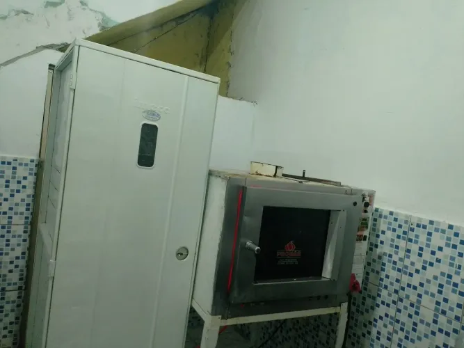 Forno industrial com estufa com as telas