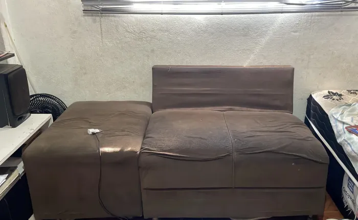 VENDO SOFÁ USADO 