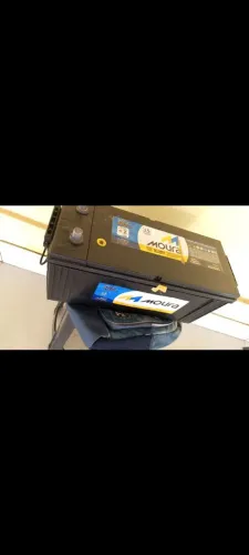 Bateria Moura semi nova 150 amperes