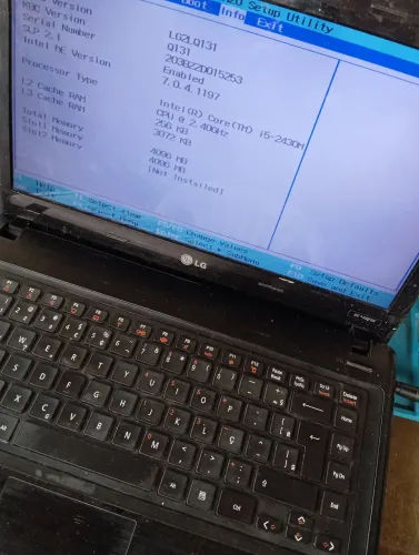 Notebook LG I5 2430 + SEMP DUAL CORE (LEIA)