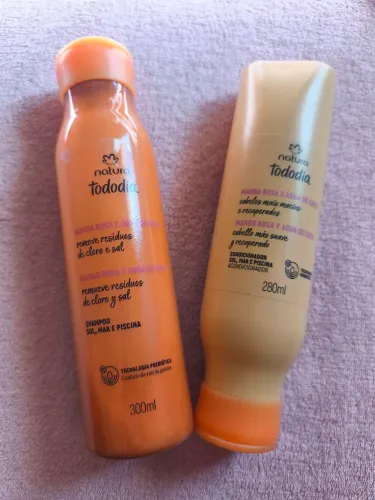 Kit Shampoo + Condicionador Tododia Natura - Manga Rosa e Água de Coco.