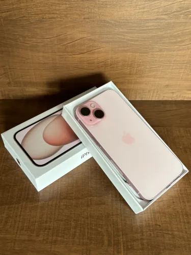 iPhone 15 (128GB) Saúde 94%