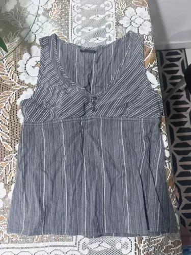 Blusa Marca: CANTÃO - Tamanho: 38