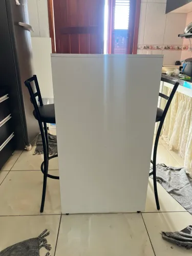 Mesa alta balcão Mdf 1,20 mt X 0,60 cm X 1 mt de altura (quase novo) 