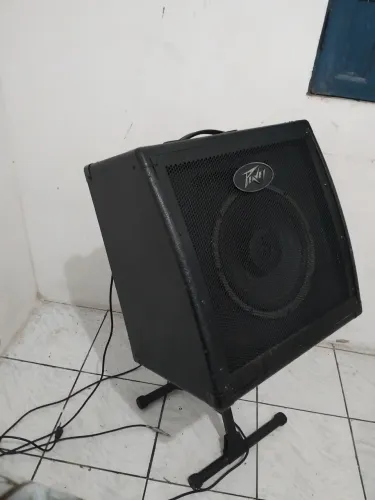 Amplificador Cubo para teclado peavey kb3