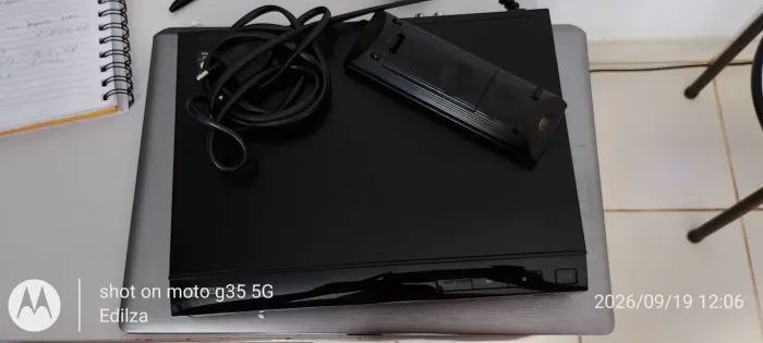 Vende_se aparelho de dvd semi novo