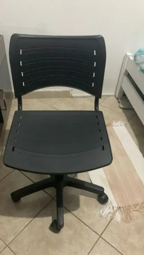 Cadeira de escritório giratória