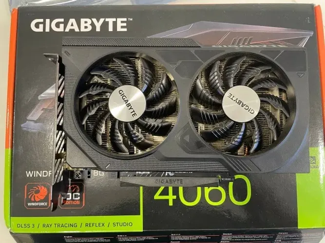 RTX 4060 Windforce OC 8GB GIGABYTE
