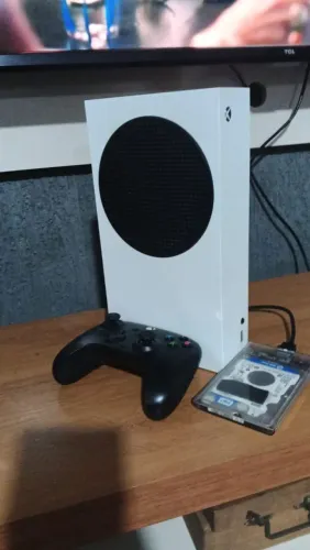 Xbox séries s 500gb um controle 8 bido