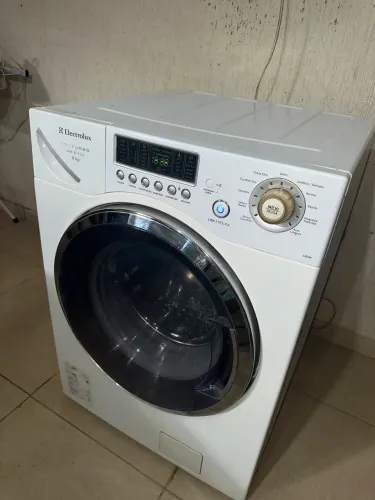 Máquina lava e seca Electrolux 9kg