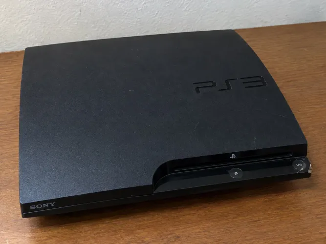 PS3 desbloqueado com defeito - Para conserto ou retirada de peças