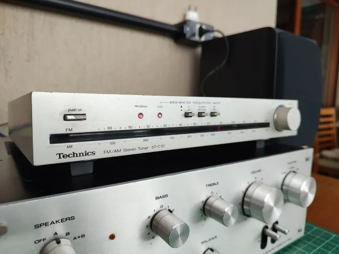 Tuner Technics ST C01