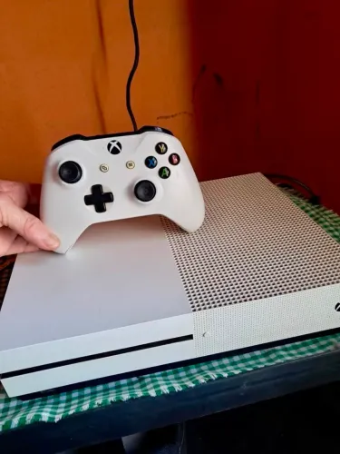 XBOX ONE S
