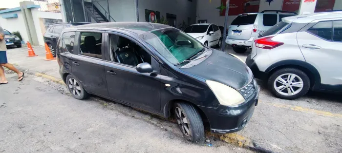 Nissan Livina S 1.6 16V Flex Fuel Mec. 2011