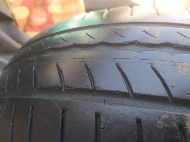 Pneu 175 70 13 Pirelli 1 pneu**