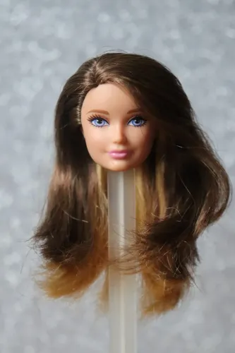 cabeça Skipper irmã da Barbie