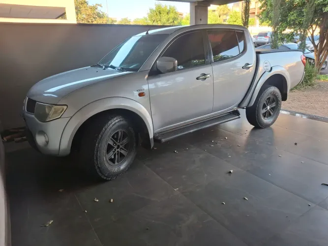 Mitsubishi L200 Triton HPE 3.2 CD TB Int.diesel AUT 2009