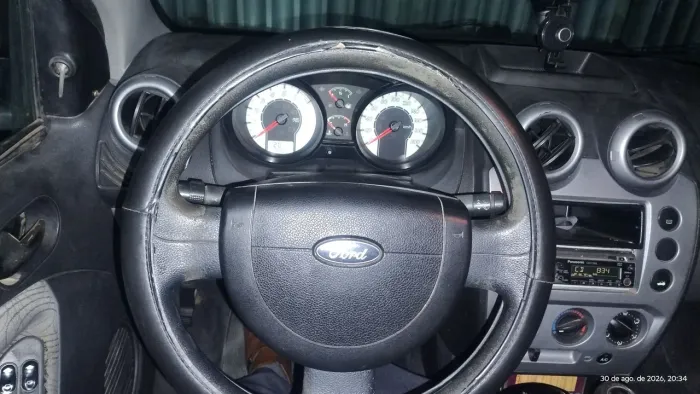 Ford Fiesta Sed. 1.6 8V Flex 4P 2009