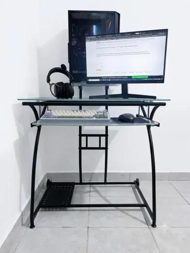 Escrivaninha para estudos/games