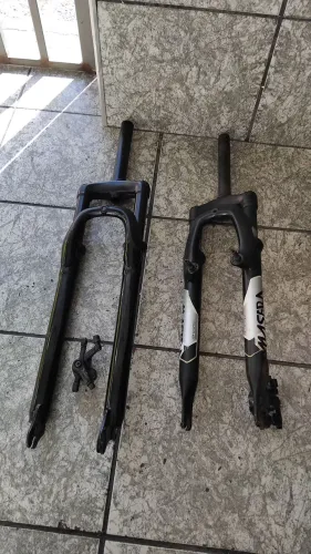 Guidão e 2 amortecedores