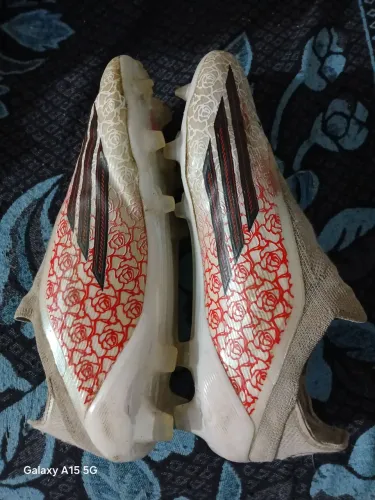 CHUTEIRA ADIDAS 42